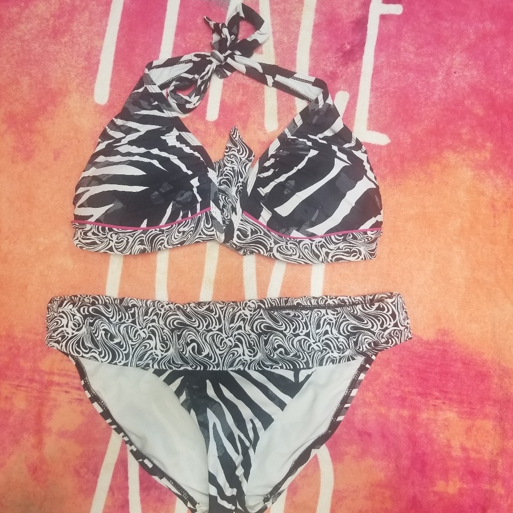 Kenneth Cole bikini Med